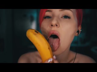 mykinkydope asmr banana eating